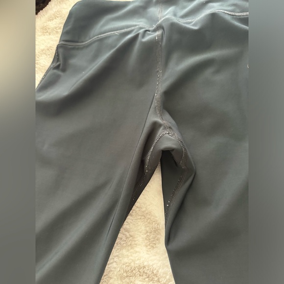 Small - Picture 2 of 4